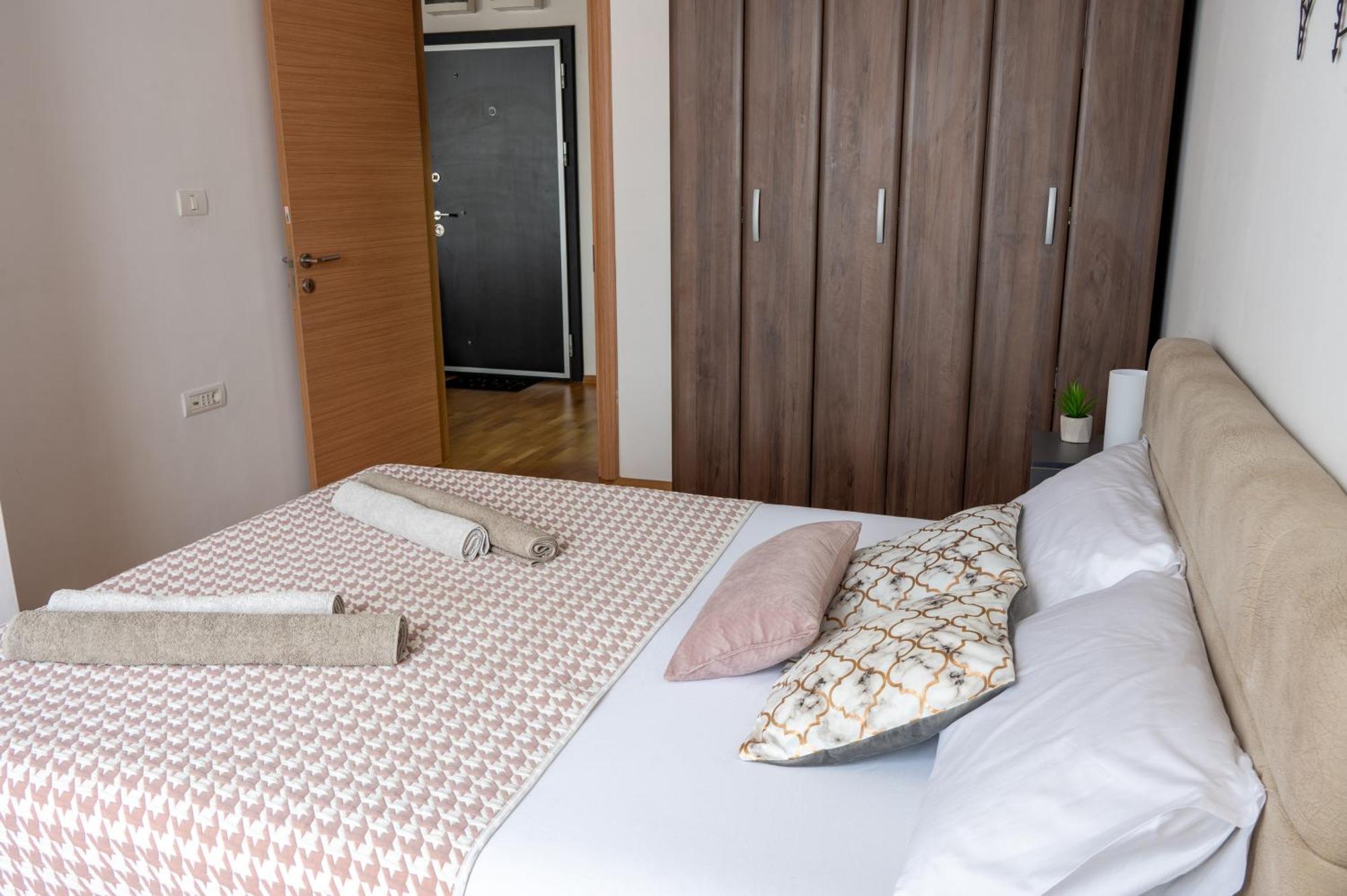 Skopje Station Apartment Ngoại thất bức ảnh